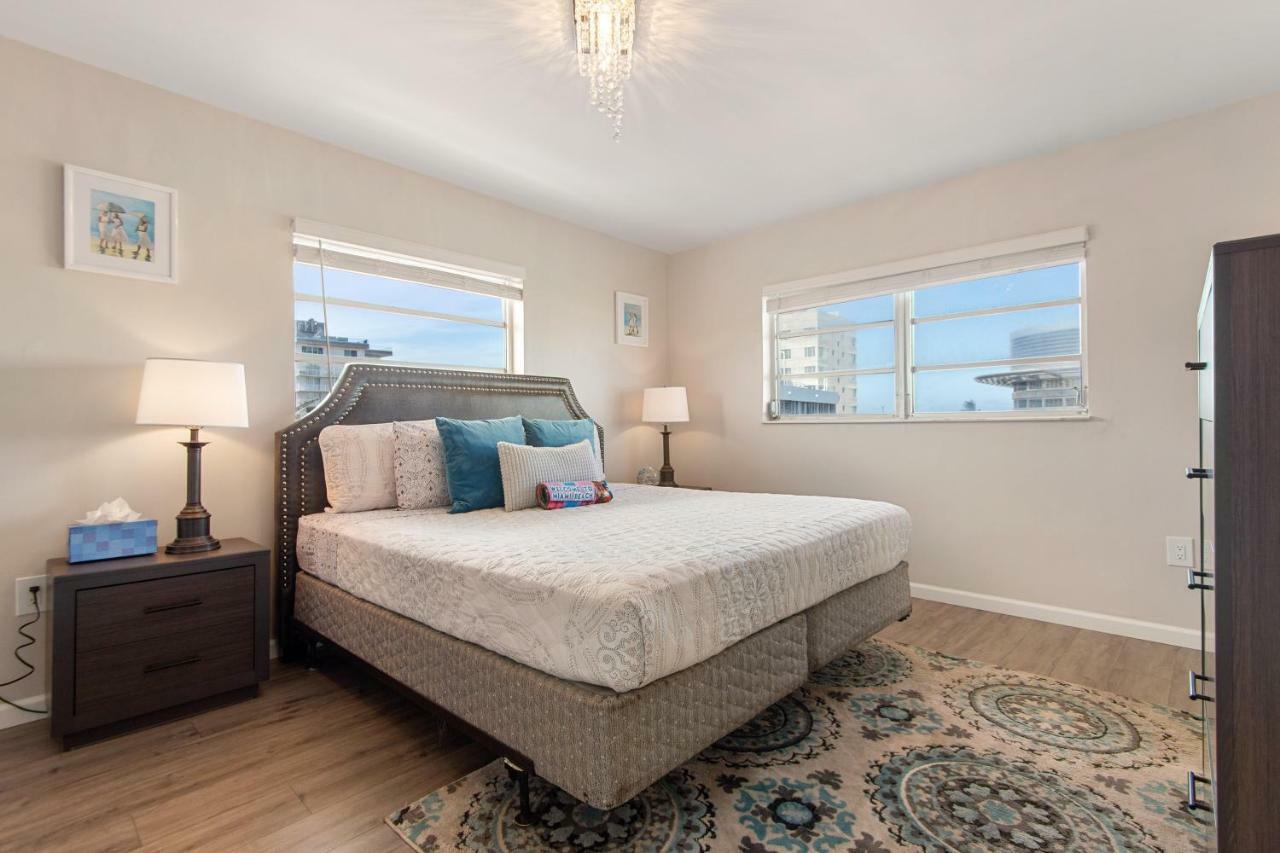 2 Bedroom 2 Bath With Patio On 11Th Collins Ave ميامي بيتش المظهر الخارجي الصورة