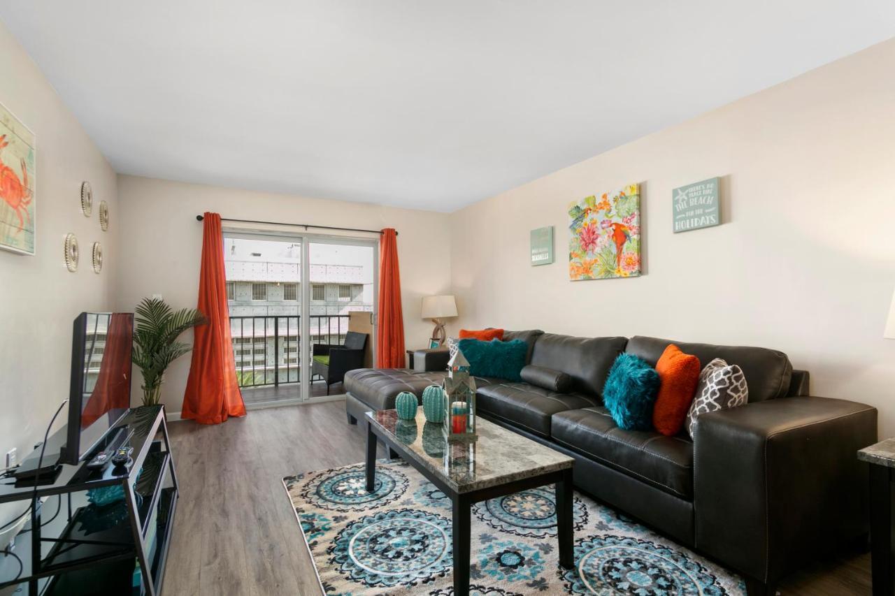 2 Bedroom 2 Bath With Patio On 11Th Collins Ave ميامي بيتش المظهر الخارجي الصورة